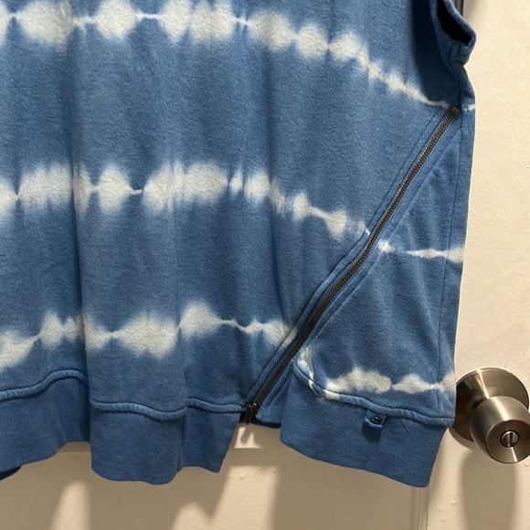 Seven7 Top - Picture 3 of 9